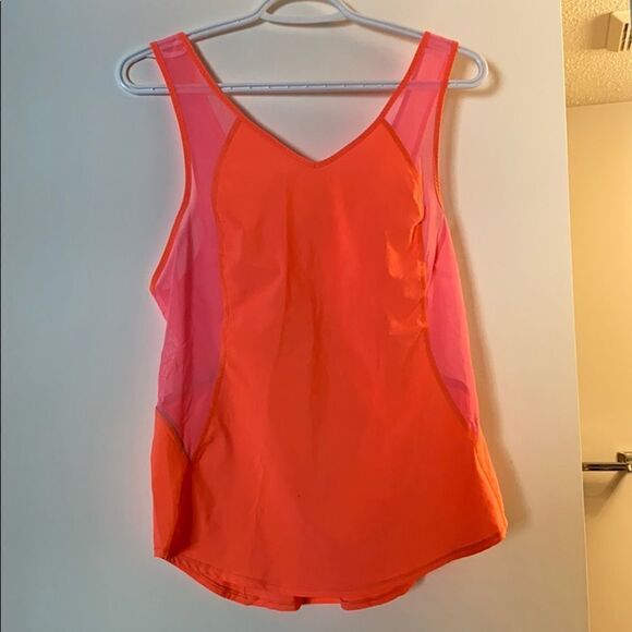 New Condition LULULMEON Tank - Picture 2 of 3